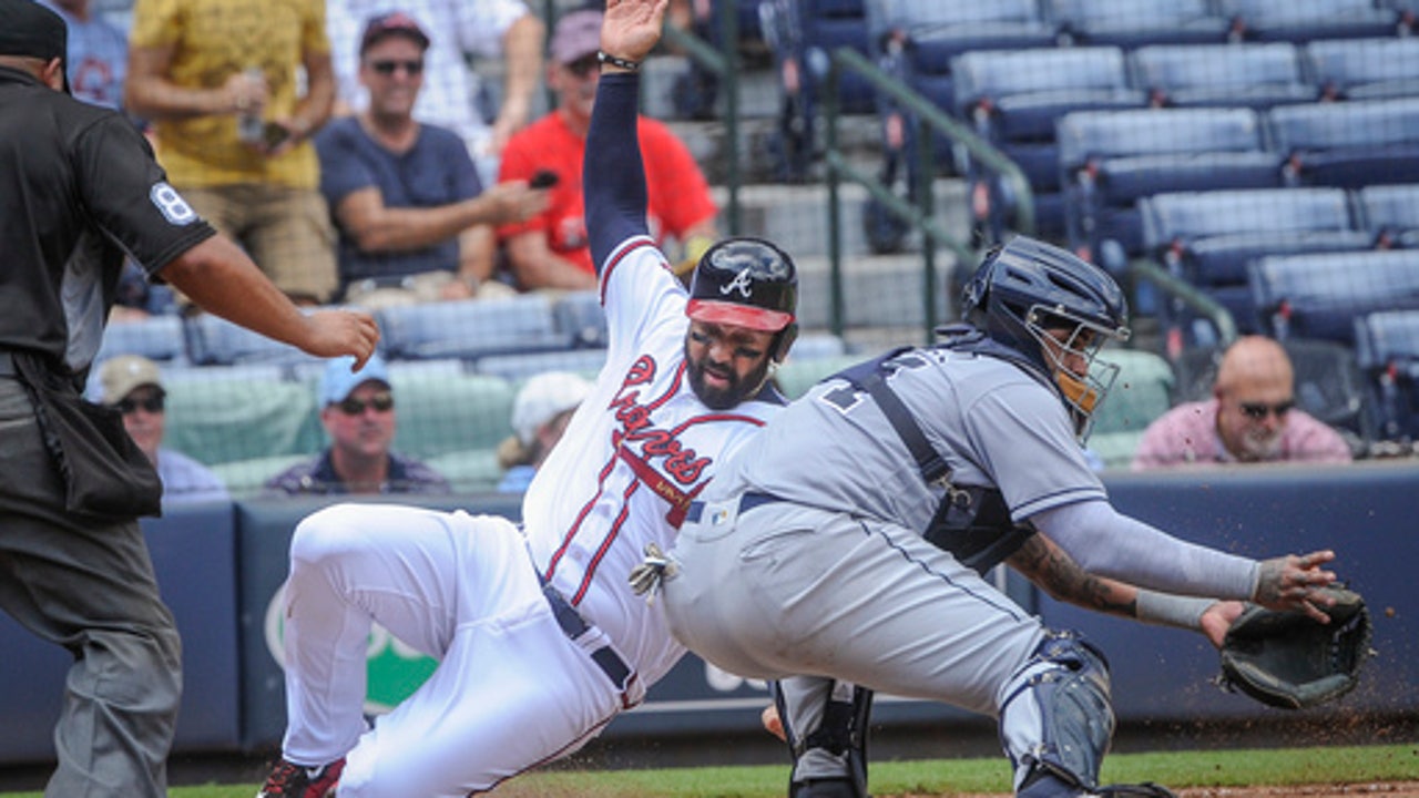Padres lose 9-6, 1st road team swept in Atlanta this season